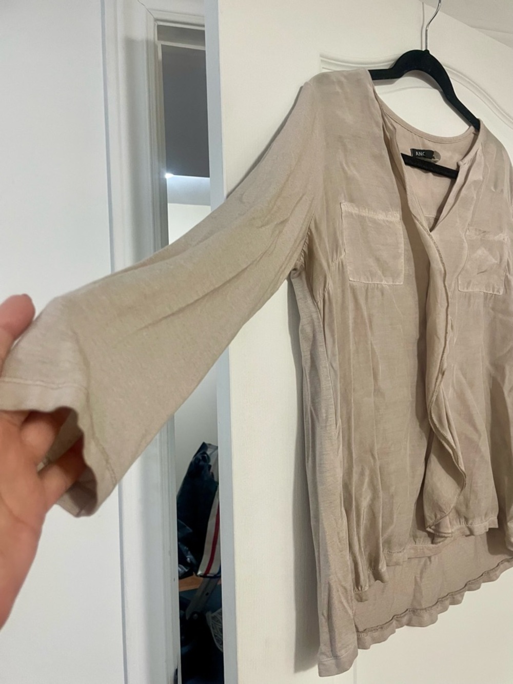 Light Taupe V-Neck Draped Tunic Top made by Ancora Size Medium